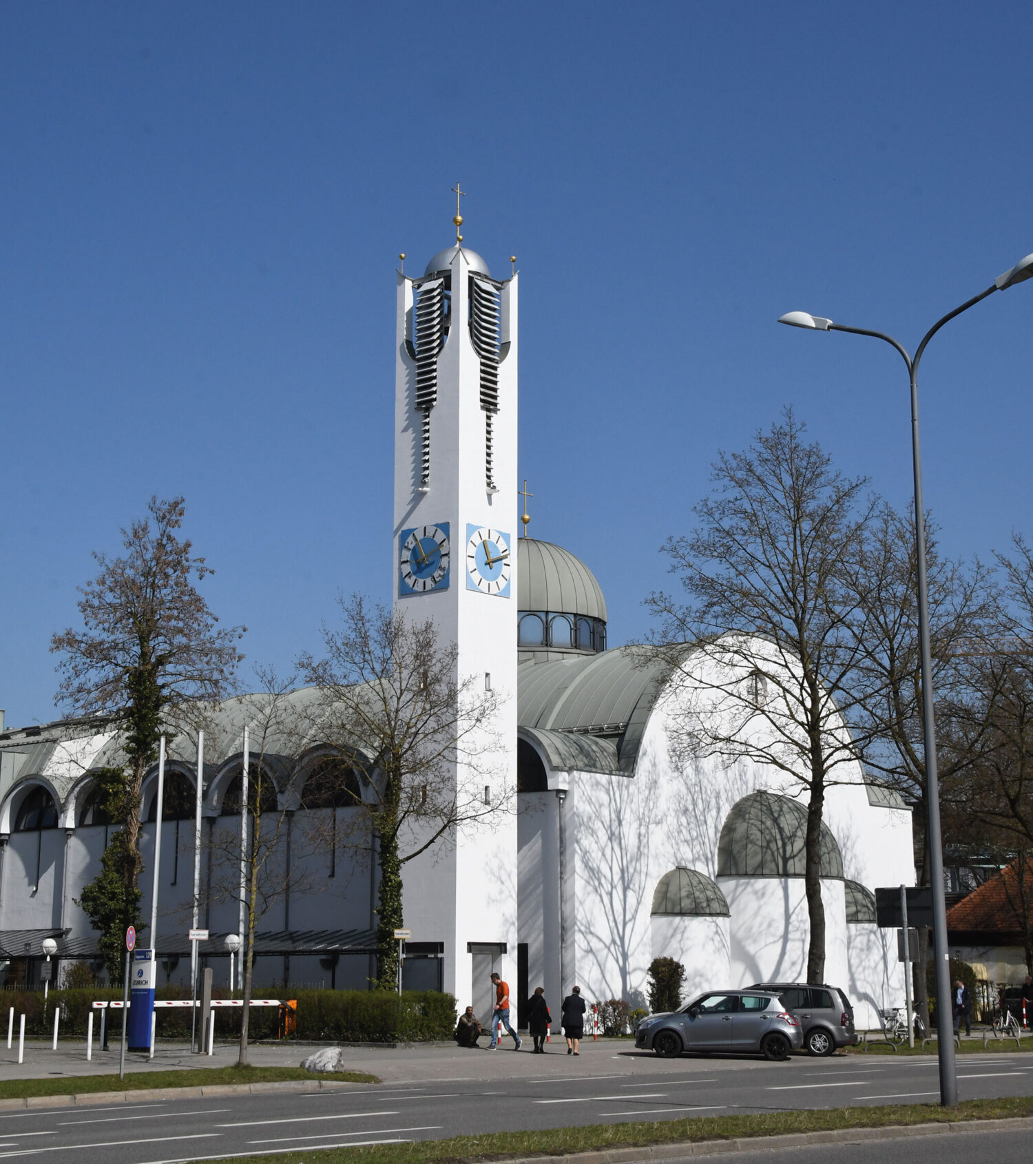 Eine Kirche wechselt Konfession. Zur Gr.-Orth. Allerheiligenkirche in München